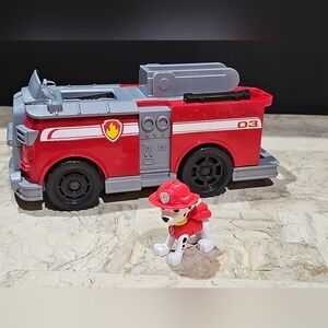 Paw Patrol Marshall's Ride 'n' Rescue Transforming 2-in-1 Playset and Fire Truck